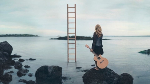 形容晚霞的句子伤感(不联系就删了吧伤感说说) 形容晚霞的句子伤感(不联系就删了吧伤感说说)